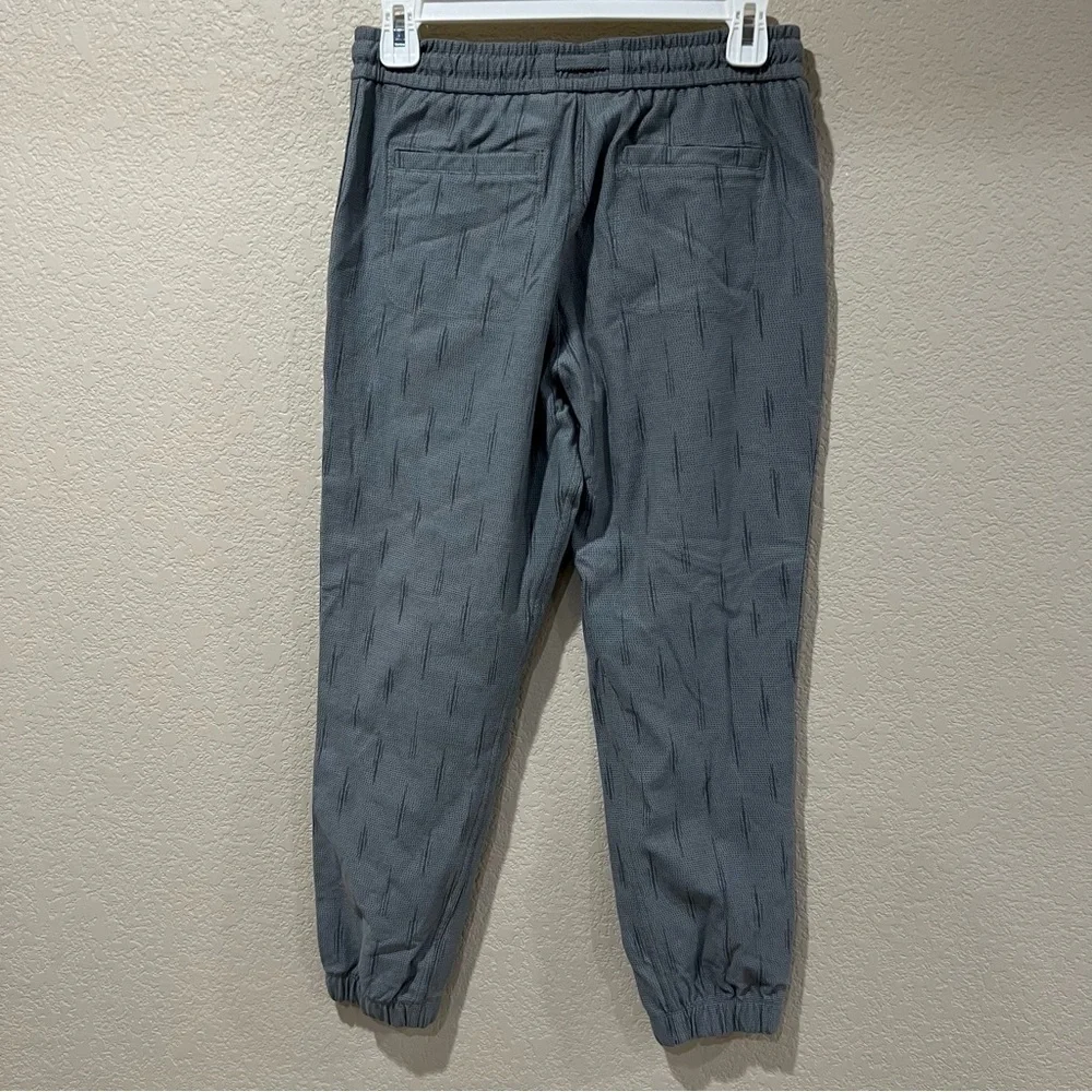 Athleta Farallon Printed Jogger Pants Women’s Size 2P Gray S/657547 $89 Active,